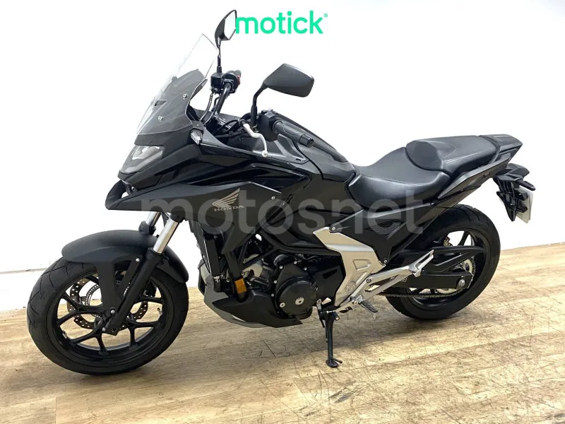 Honda NC750X - Vista 11