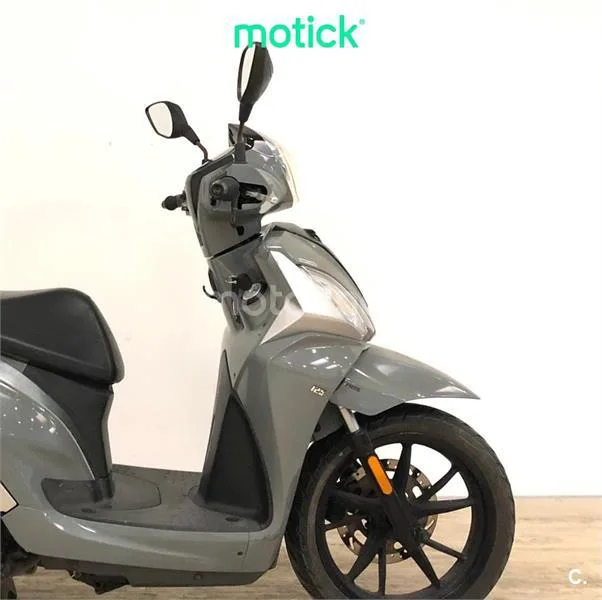 SYM Symphony ST 125 LC - Vista 4