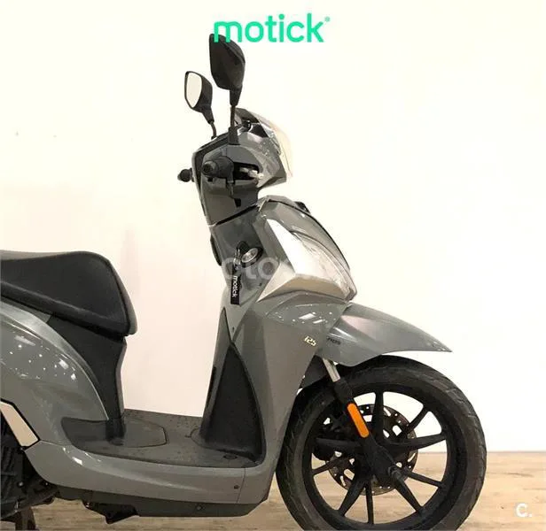 SYM Symphony ST 125 LC - Vista 4