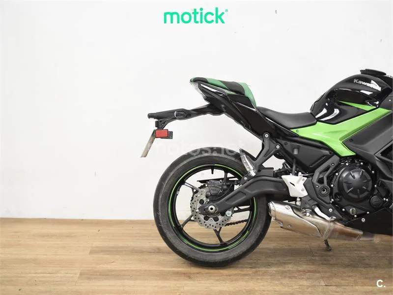 Kawasaki Ninja 650 - Vista 3