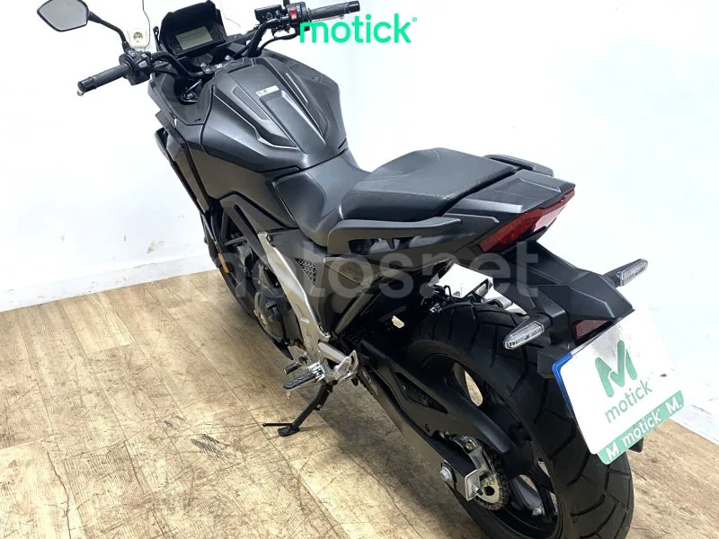 Honda NC750X - Vista 8