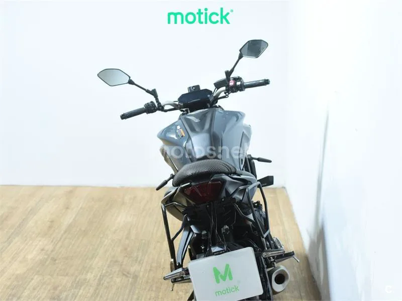 Yamaha MT-07 - Vista 6