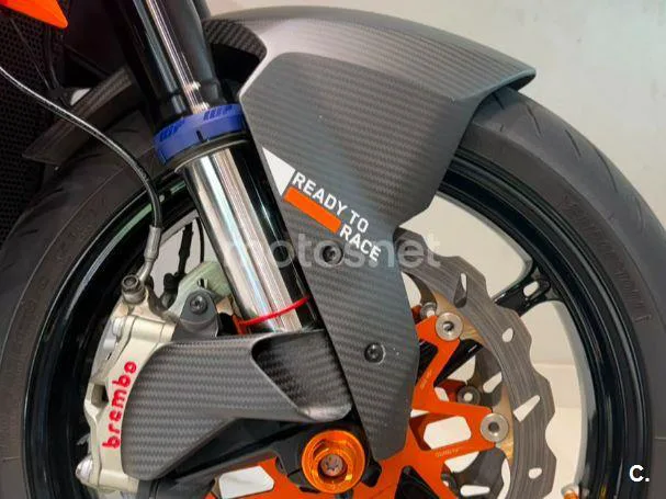 KTM 1390 Super Duke R - Vista 13