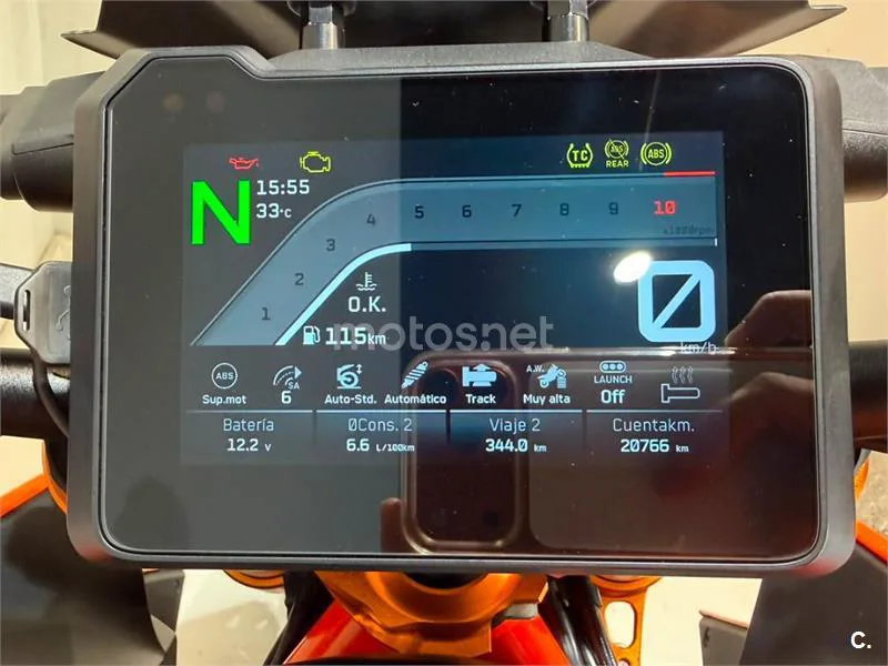 KTM 1390 Super Duke R - Vista 17