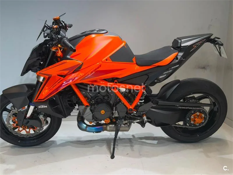 KTM 1390 Super Duke R - Vista 3