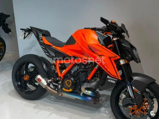 KTM 1390 Super Duke R - Vista 7
