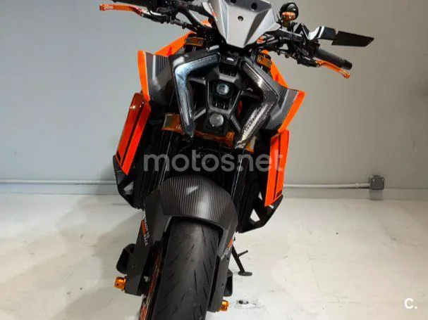 KTM 1390 Super Duke R - Vista 8