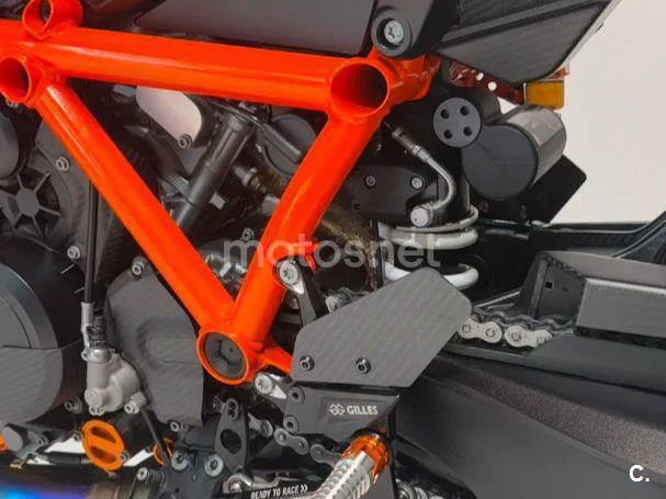 KTM 1390 Super Duke R - Vista 9
