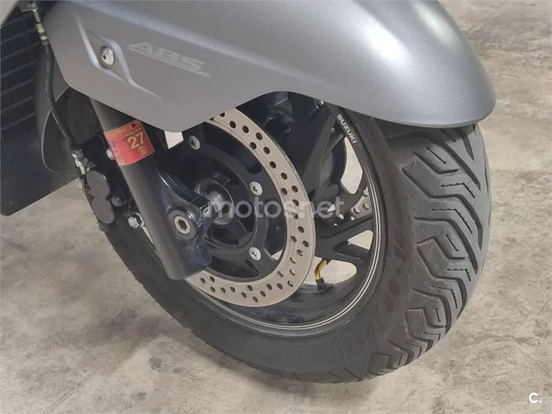 Suzuki Burgman 400 - Vista 4