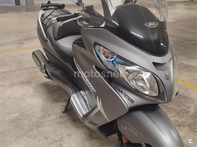 Suzuki Burgman 400 - Vista 8