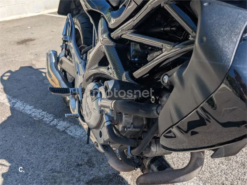 Suzuki Gladius 650 - Vista 3