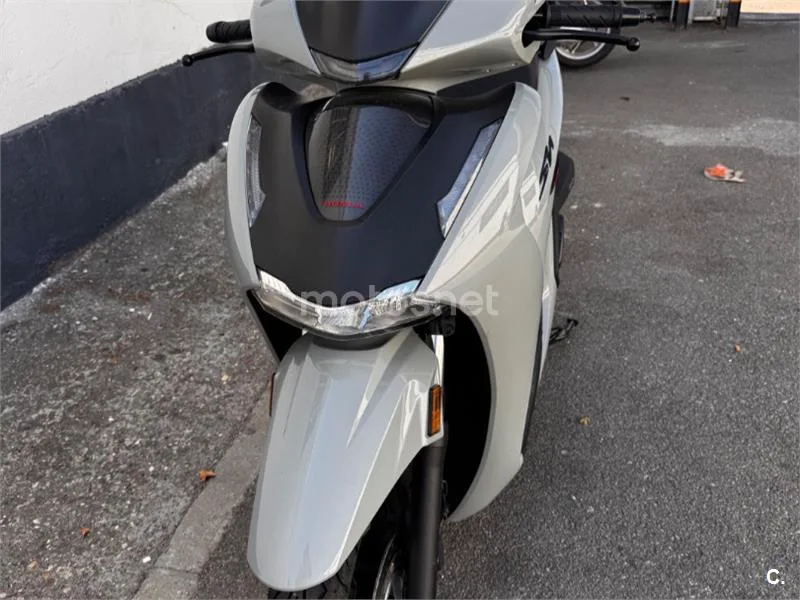 Honda SH350i 5550 € 2026 Barcelona - 1