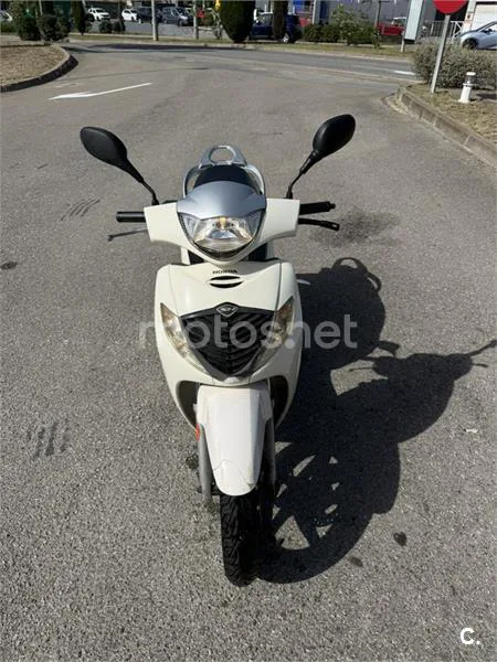 Honda SH125i 1390 € 2008 Girona - 1