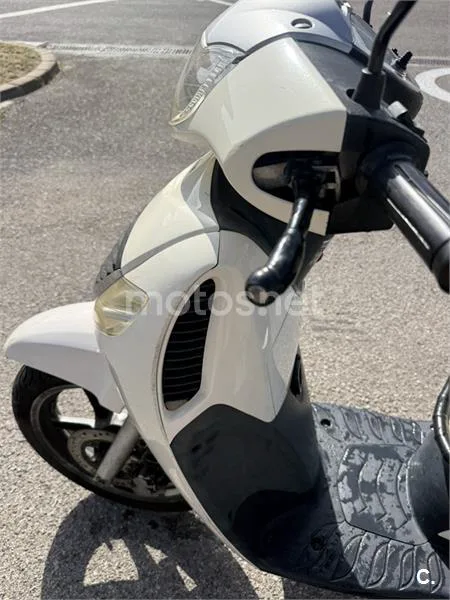 Honda SH125i - Vista 5
