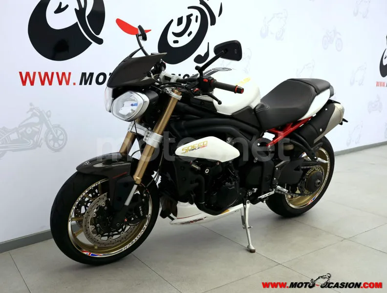 Triumph Speed Triple - Vista 8