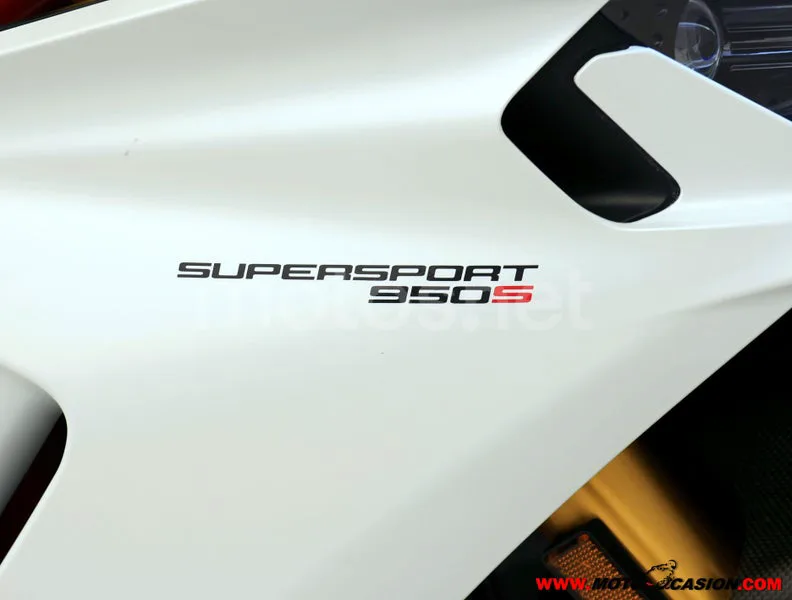 Ducati SuperSport - Vista 9