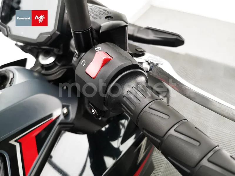 Kawasaki Z650 - Vista 10