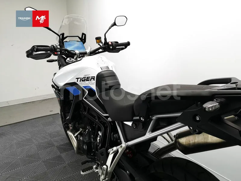 Triumph Tiger 900 - Vista 19