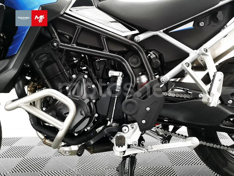 Triumph Tiger 900 - Vista 22