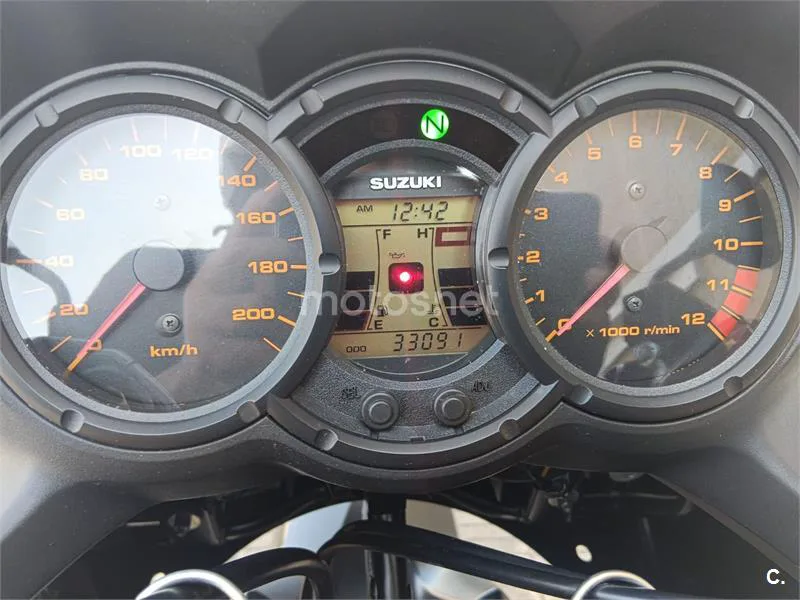 Suzuki V-Strom 650 - Vista 3
