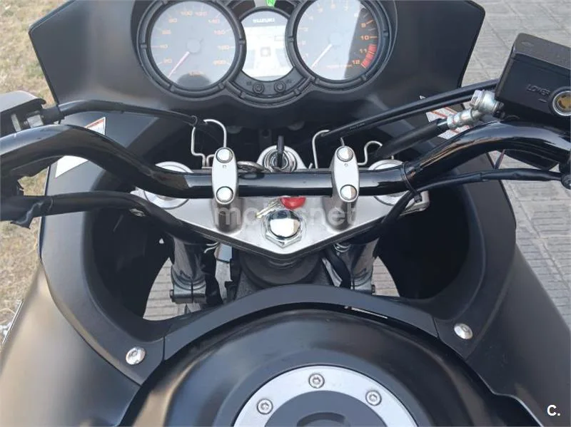 Suzuki V-Strom 650 - Vista 5