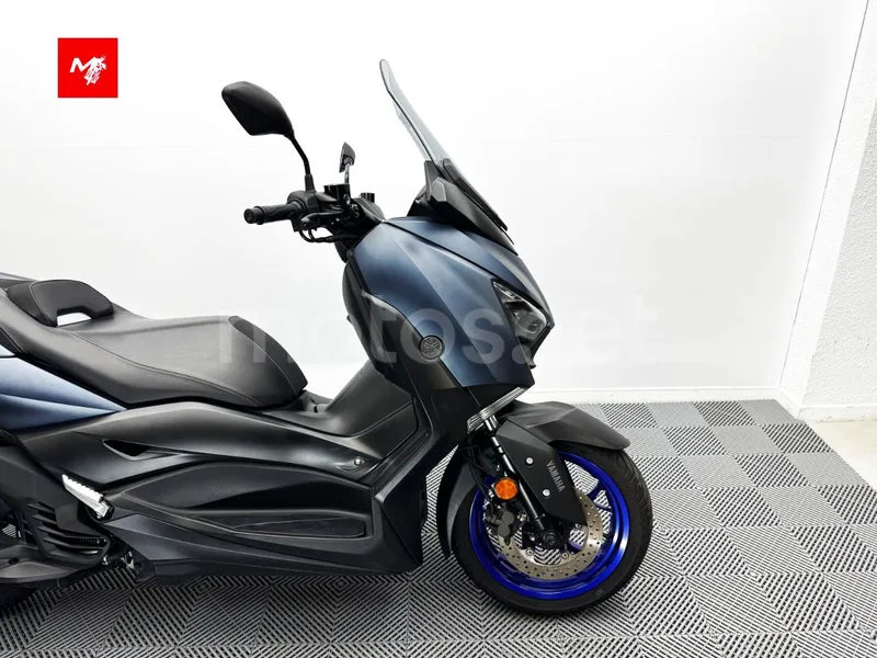 Yamaha XMAX 125 - Vista 6