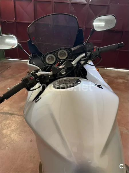 Kawasaki Z750 - Vista 5