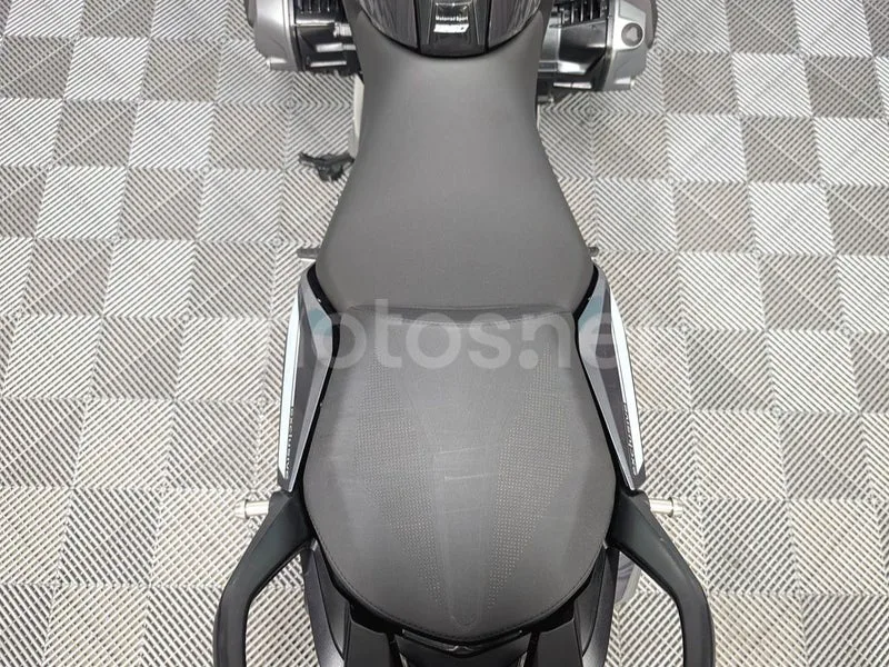 BMW R 1250 R - Vista 9