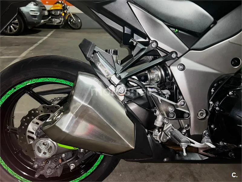 Kawasaki Z1000 SX - Vista 6