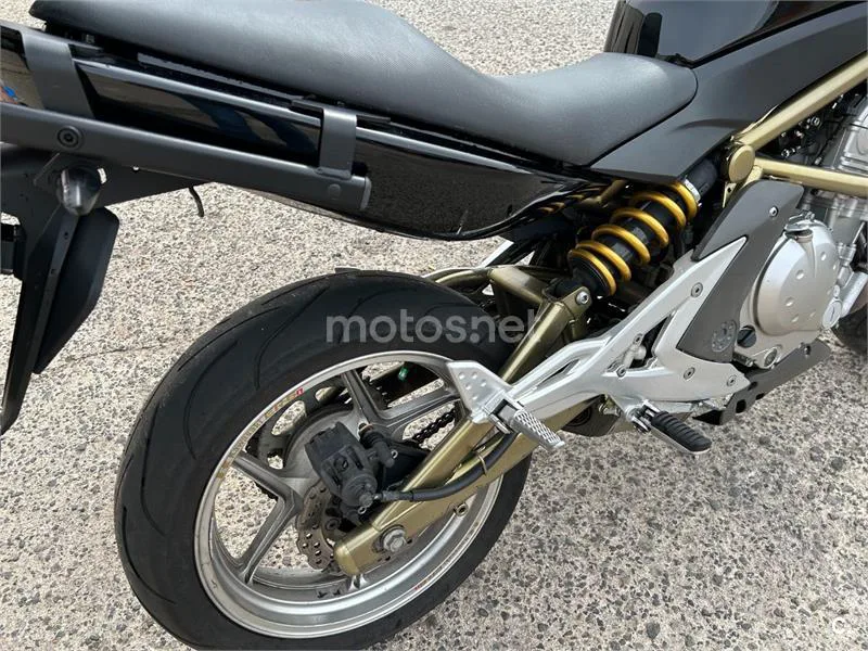 Kawasaki ER-6n - Vista 16
