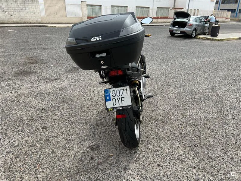 Kawasaki ER-6n - Vista 19
