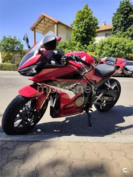 Honda CBR500R - Vista 3