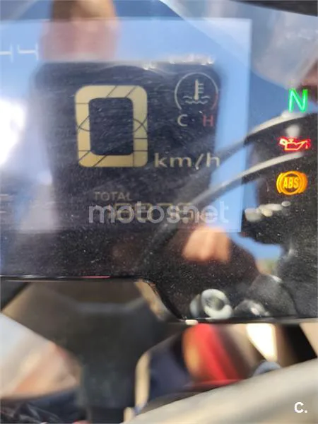 Honda CBR500R - Vista 6