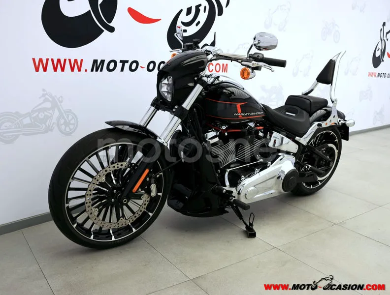 Harley-Davidson Breakout - Vista 8