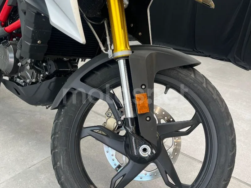 BMW G 310 GS - Vista 7