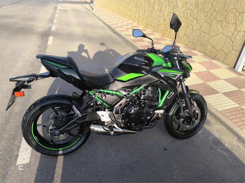 Kawasaki Z650 - Vista 6