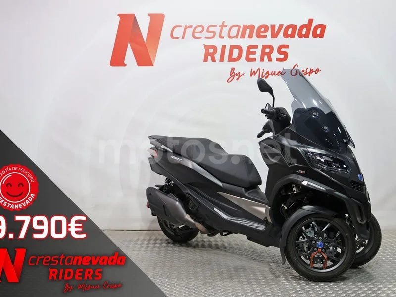Piaggio MP3 530 Exclusive 9790 € 2025 Granada - 1
