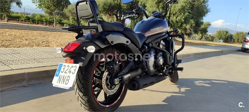 Kawasaki Vulcan S - Vista 11