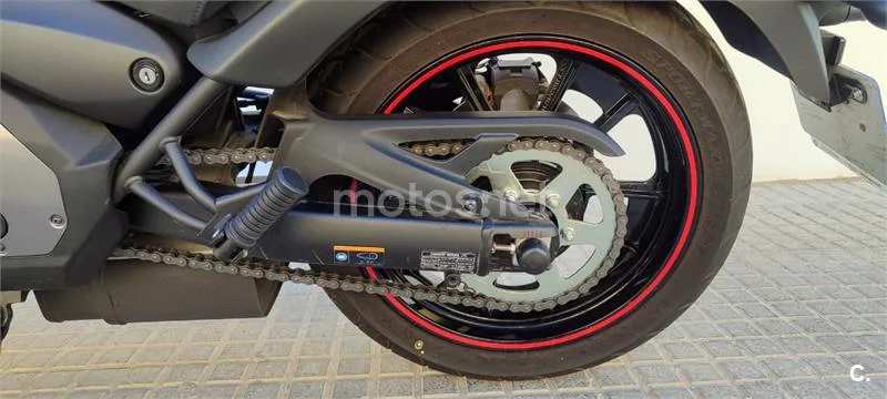 Kawasaki Vulcan S - Vista 13