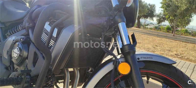 Kawasaki Vulcan S - Vista 24