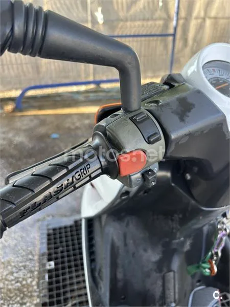 Yamaha Aerox R - Vista 6