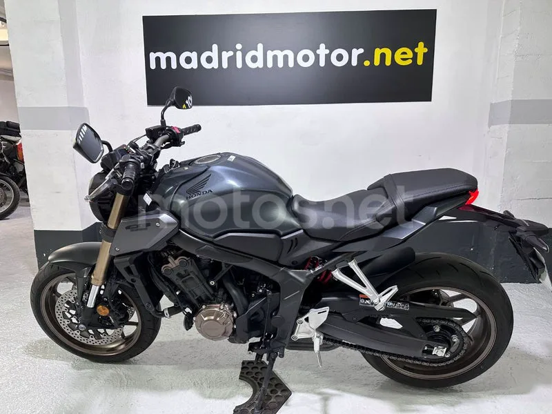 Honda CB650R - Vista 3