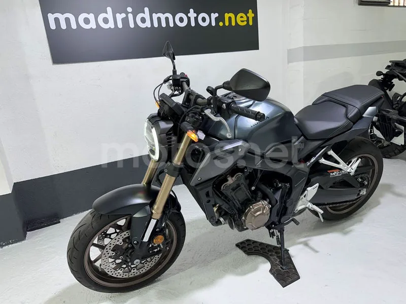 Honda CB650R - Vista 5