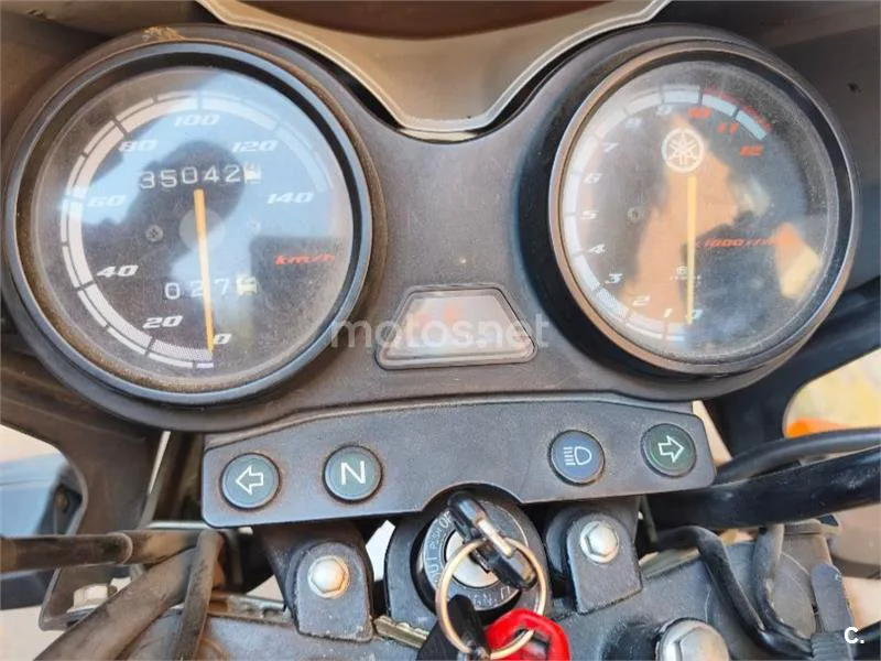 Yamaha YBR125 - Vista 6