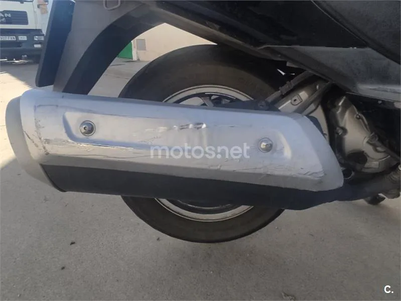 Suzuki Burgman 400 1900 € 2007 Huelva - 1