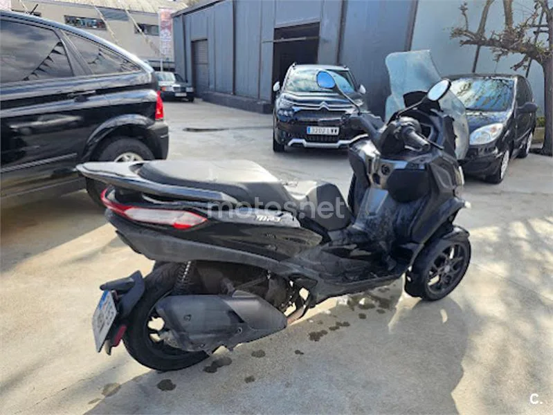 Piaggio MP3 - Vista 5