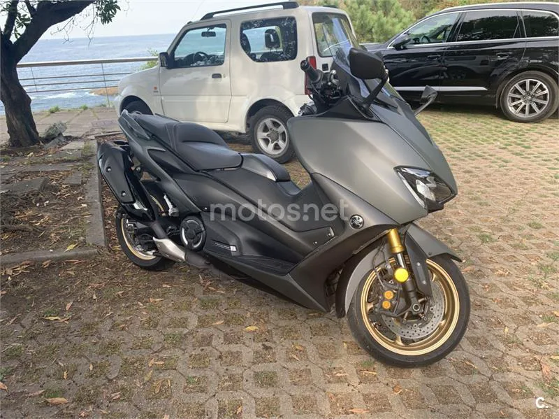 Yamaha TMAX 560 - Vista 5