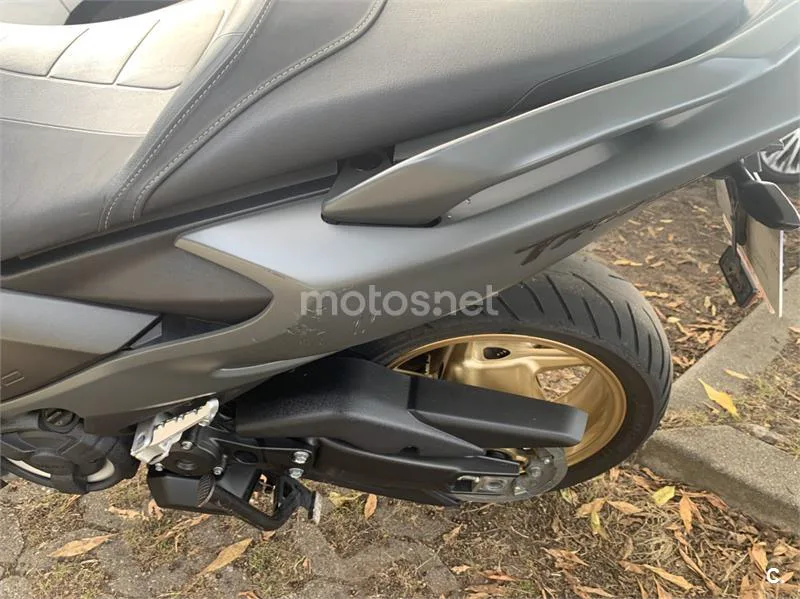 Yamaha TMAX 560 - Vista 6