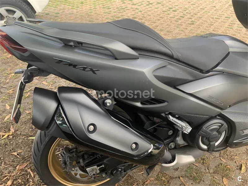 Yamaha TMAX 560 - Vista 7