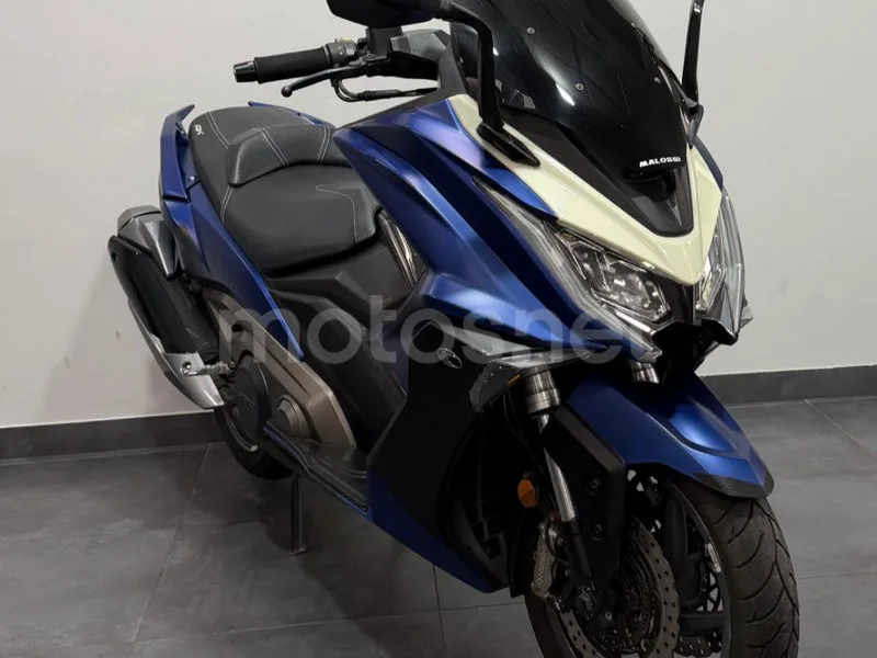 Kymco AK 550 - Vista 8